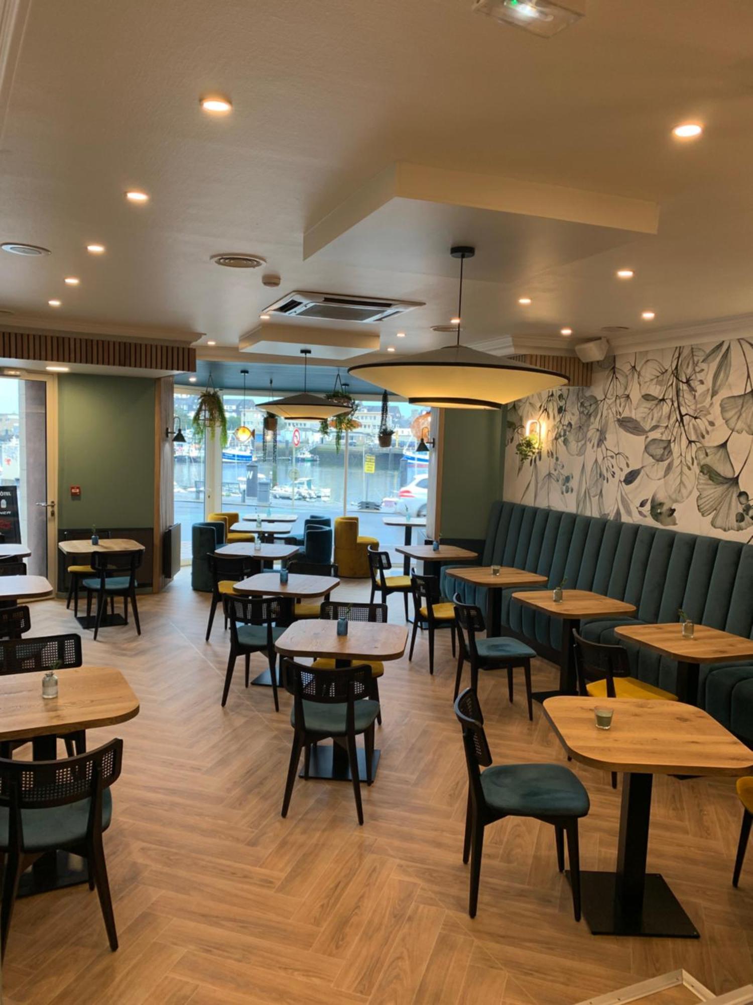 瑟堡普雷棕斯码头大使酒店 外观 照片